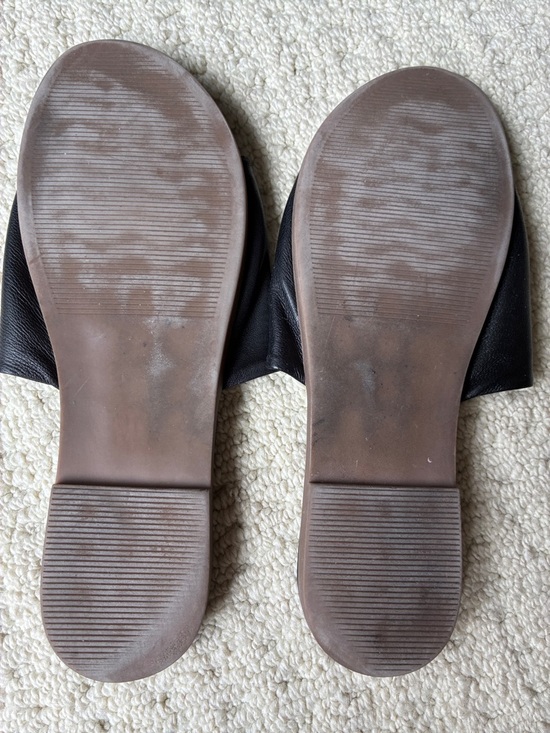 Steve Madden Women’s Black Leather Karolyn Flat Sandals Size 8 - Picture 6 of 8